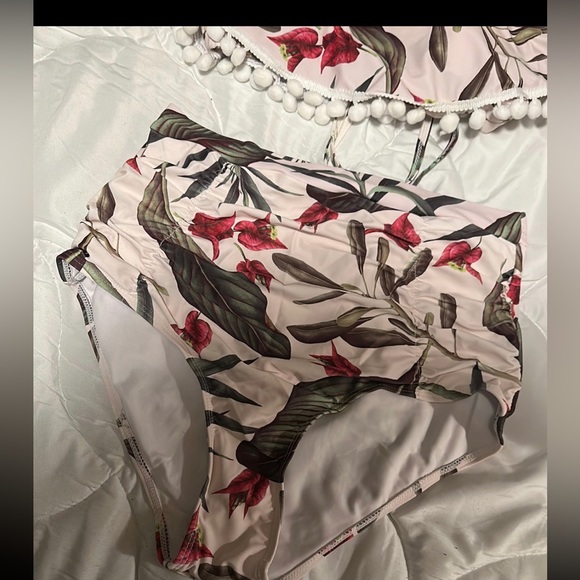 Heat Move Women High Waisted Retro Flounce Off Shoulder Two Piece Swimsuit - Picture 4 of 6